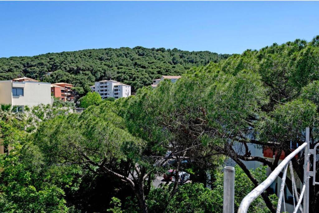 Magnifique Studio A Sete Proche Des Plages Exterior photo